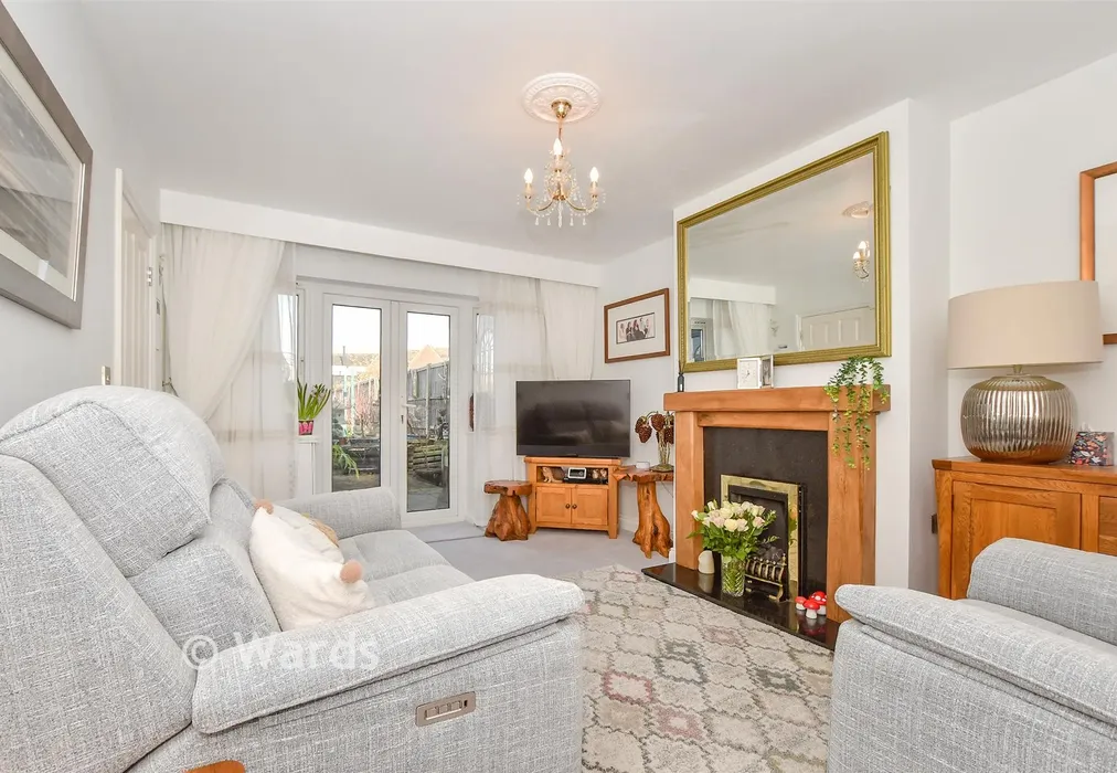 Lounge - Warrington Road, Paddock Wood, Tonbridge, Kent - Wards of Kent