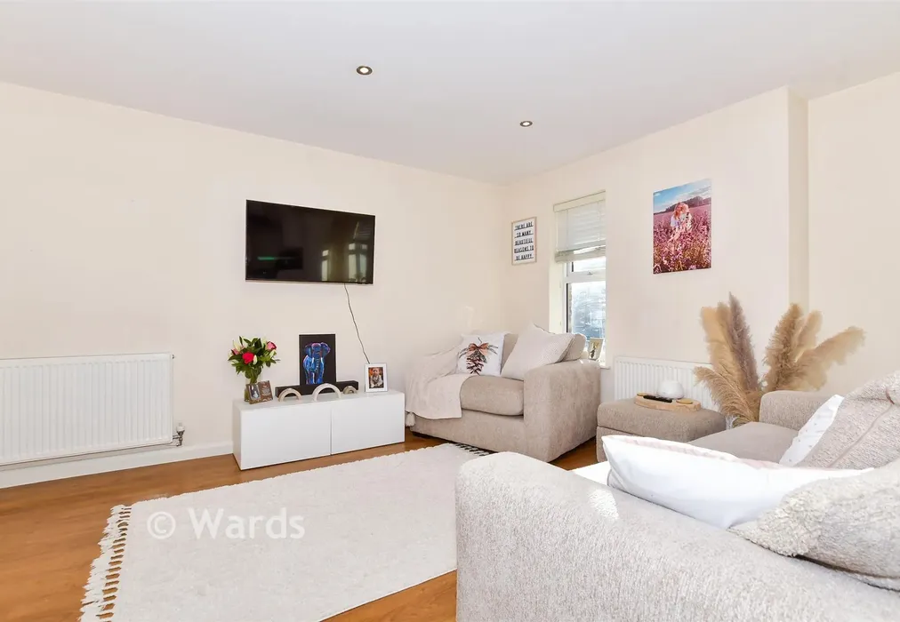 Kitchen/Living/Dining Room - London Road, Larkfield, Aylesford, Kent - Wards of Kent