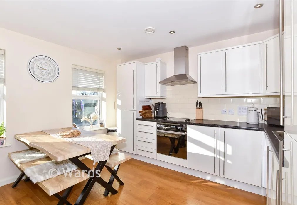 Kitchen/Living/Dining Room - London Road, Larkfield, Aylesford, Kent - Wards of Kent