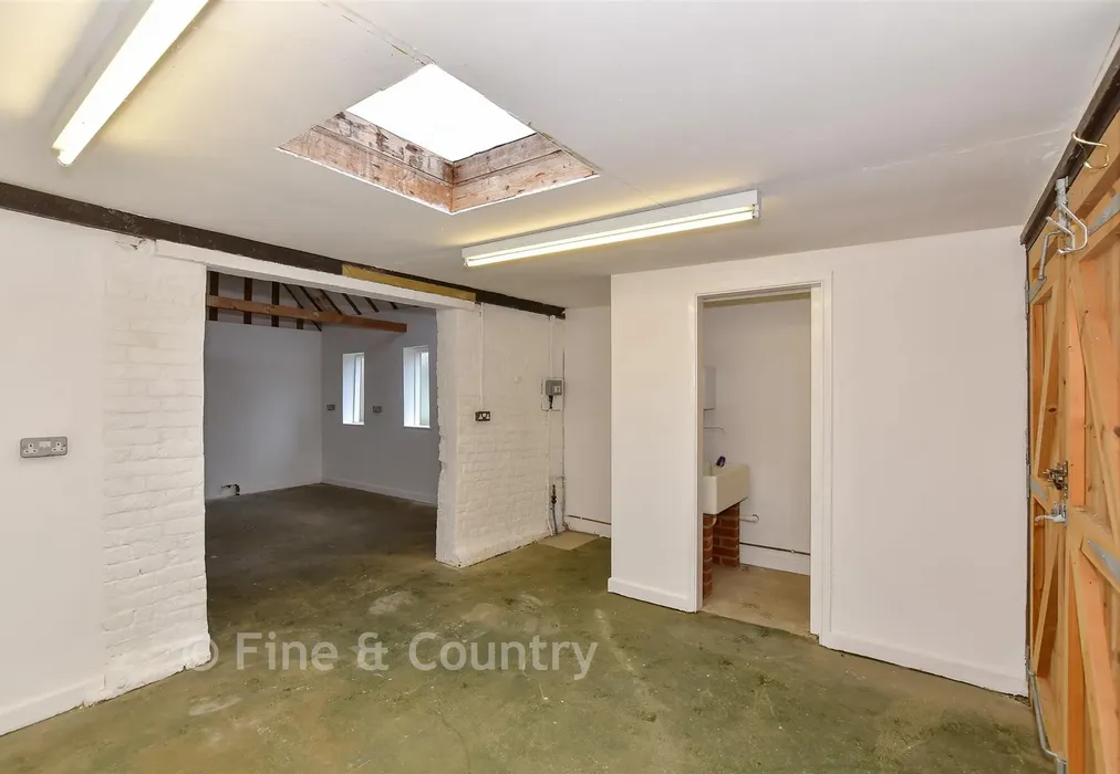 Internal Feature - The Street, Ash, Canterbury, Kent - Wards of Kent