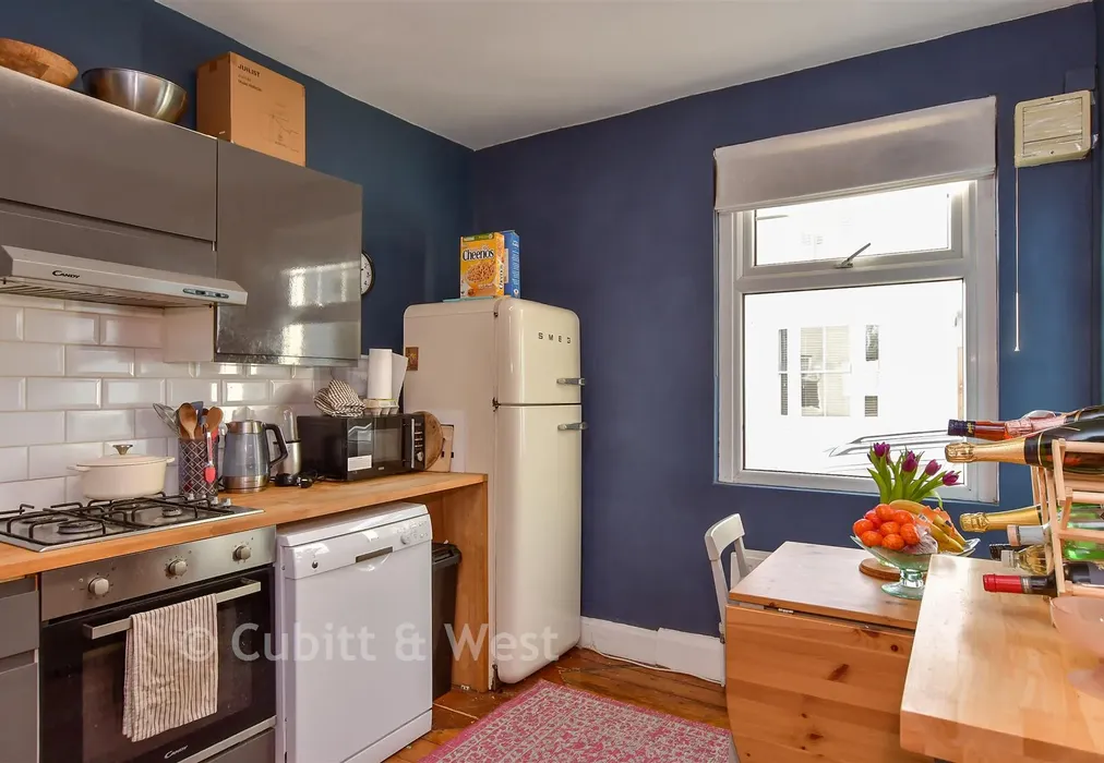Kitchen - Brigden Street, Brighton, East Sussex - Wards of Kent