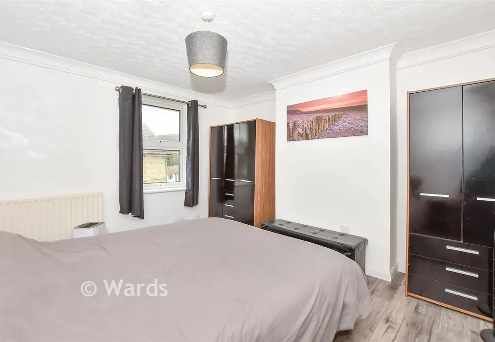 Bedroom 1 - Church Street, Burham, Rochester, Kent - Wards of Kent