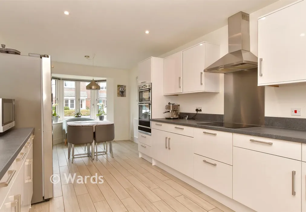 Kitchen/ Breakfast Room - Nursery Gardens, Faversham, Kent - Wards of Kent