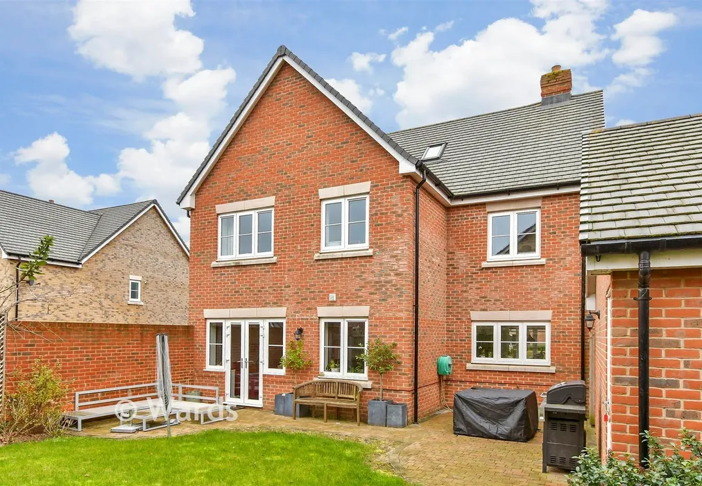Rear Elevation - Nursery Gardens, Faversham, Kent - Wards of Kent