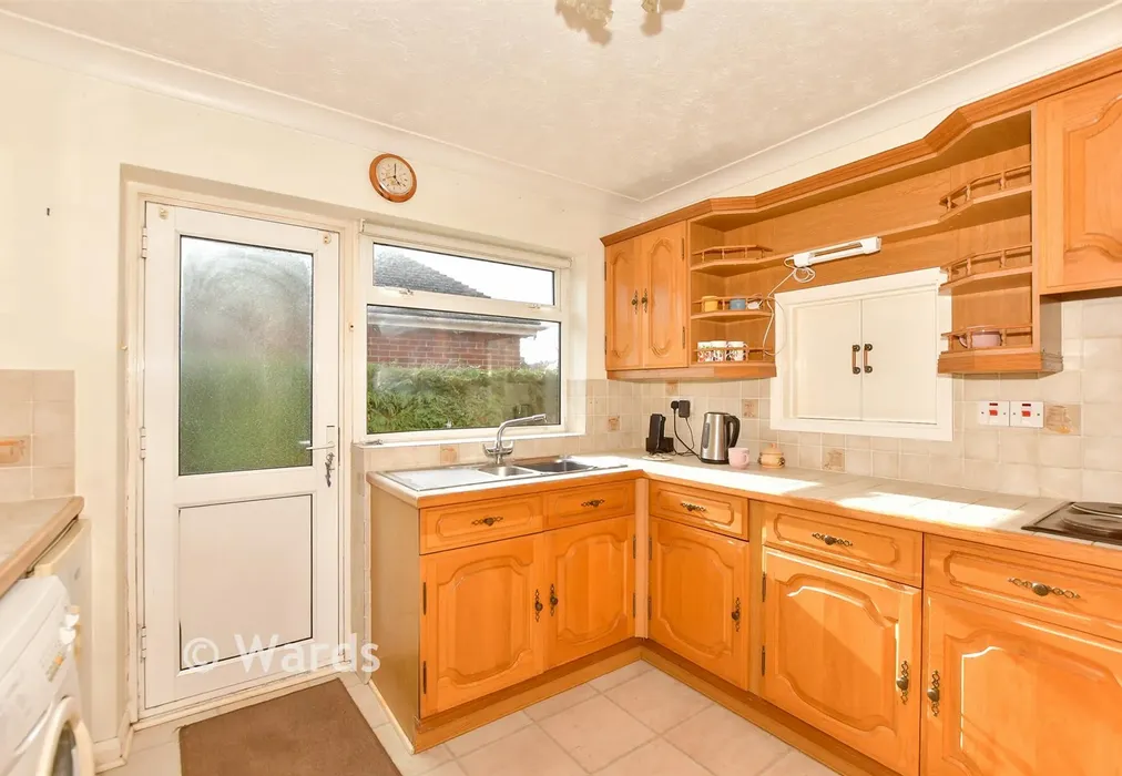 Kitchen - South Street, South Tankerton, Whitstable, Kent - Wards of Kent