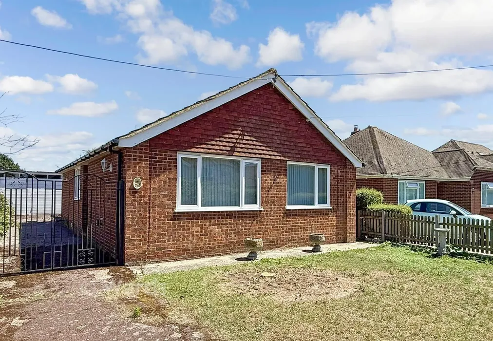 Front - South Street, South Tankerton, Whitstable, Kent - Wards of Kent