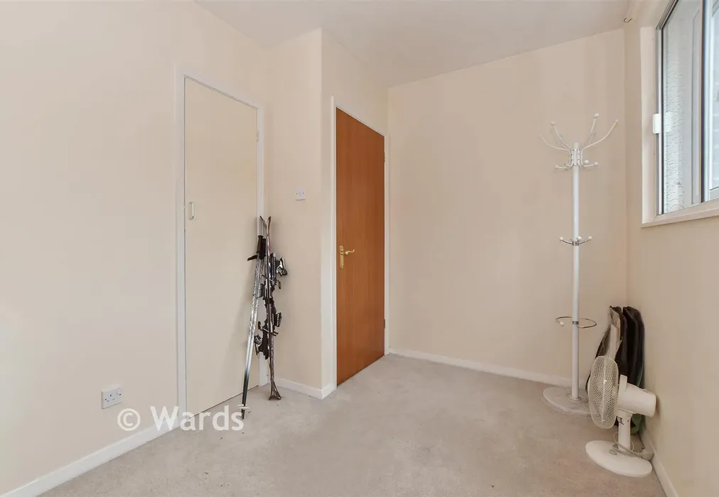 Bedroom 3 - The Gateway, Dover, Kent - Wards of Kent