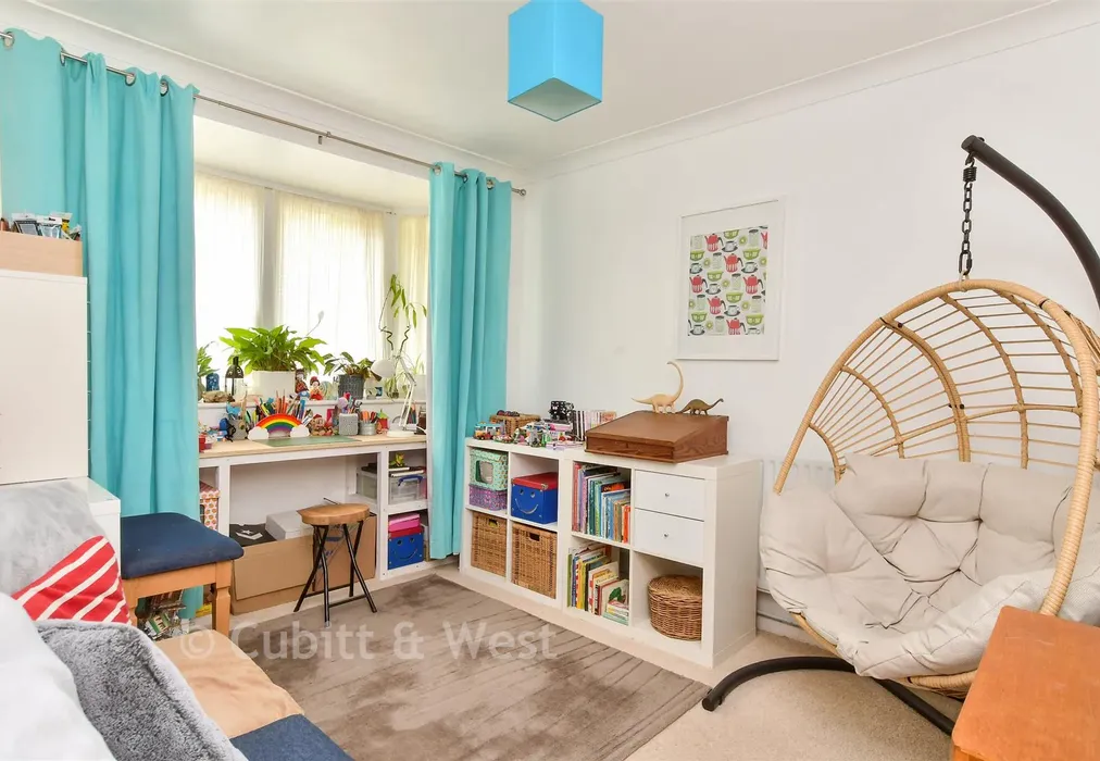 Bedroom 2 - Meadow Close, Rottingdean, Brighton, East Sussex - Wards of Kent
