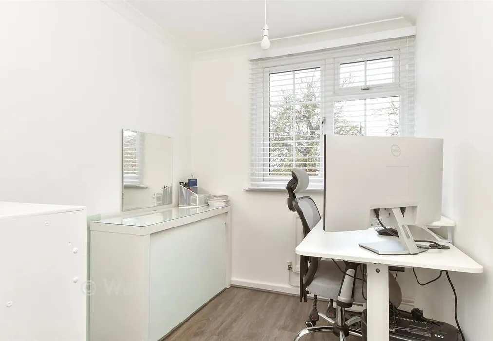 Bedroom 3 - Goodwood Crescent, Singlewell, Gravesend, Kent - Wards of Kent