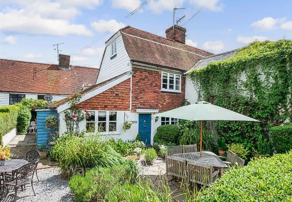 Front 2 - Laddingford, Maidstone, Kent - Wards of Kent