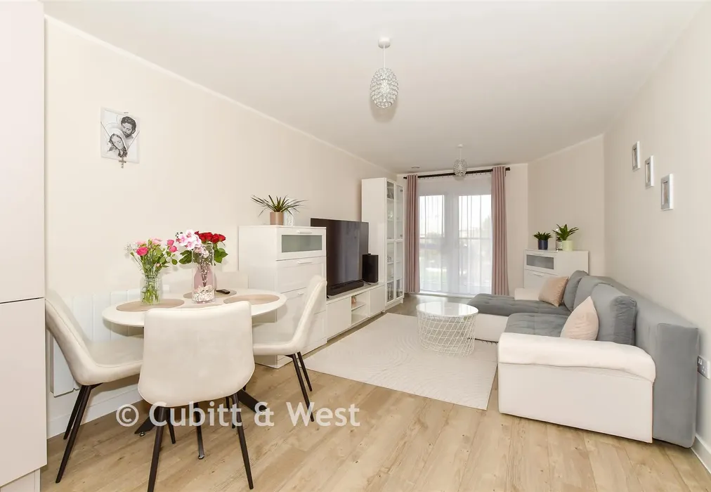 Lounge - Ifield Road, West Green, Crawley, West Sussex - Wards of Kent