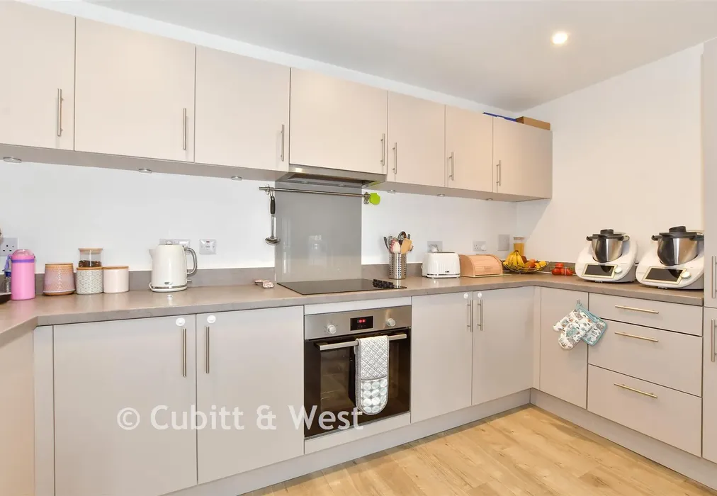 Lounge - Ifield Road, West Green, Crawley, West Sussex - Wards of Kent