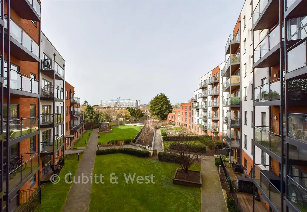 Balcony - Ifield Road, West Green, Crawley, West Sussex - Wards of Kent