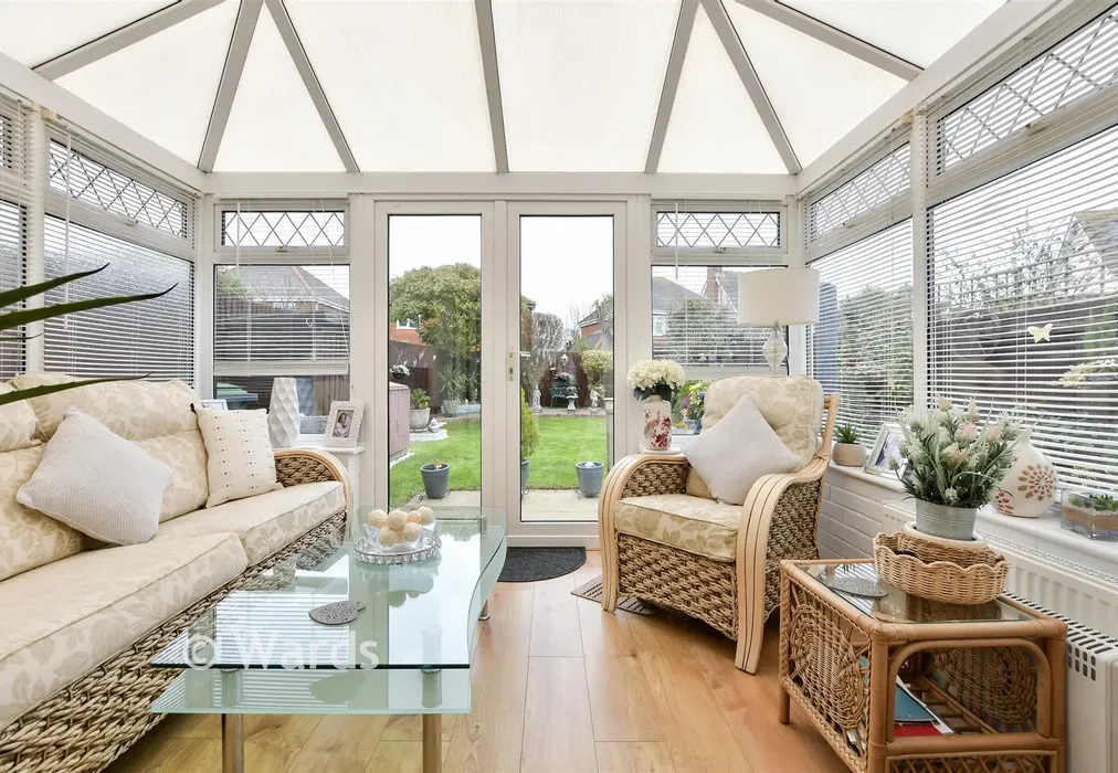 Conservatory - Petrel Close, Herne Bay, Kent - Wards of Kent