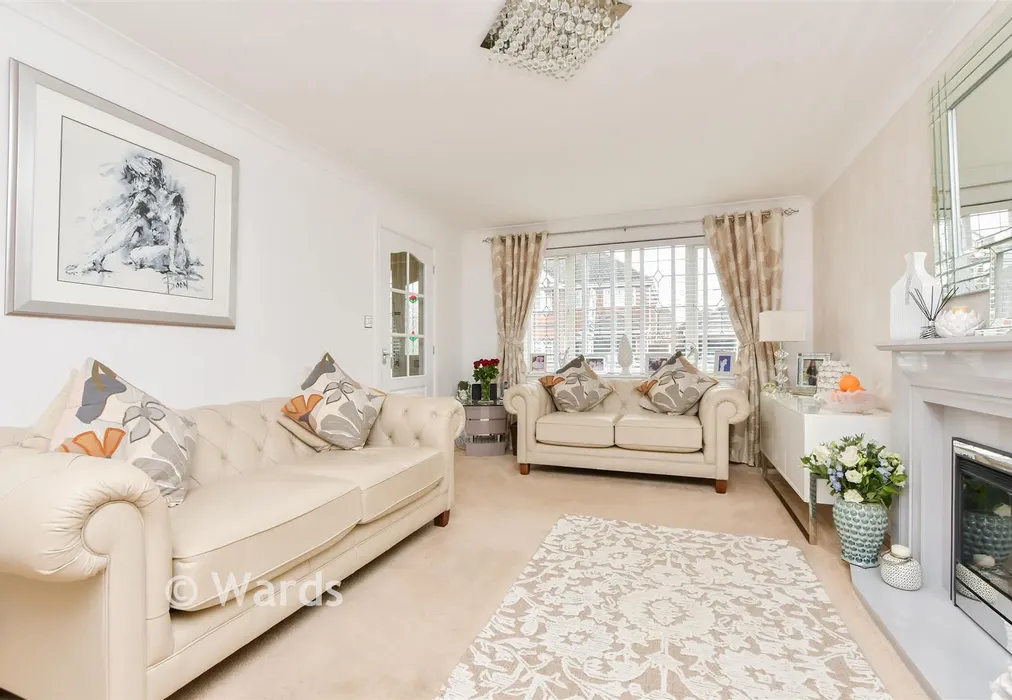Lounge - Petrel Close, Herne Bay, Kent - Wards of Kent