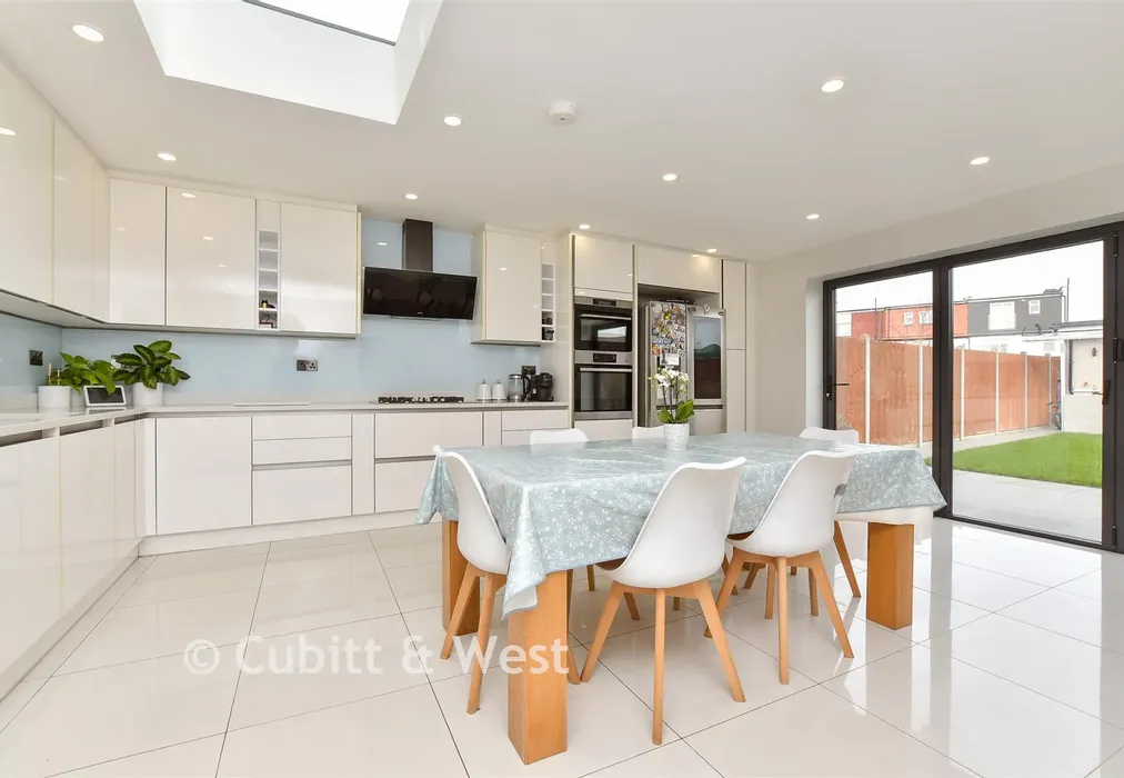 Kitchen/Breakfast Room - Meopham Road, Mitcham, Surrey - Wards of Kent
