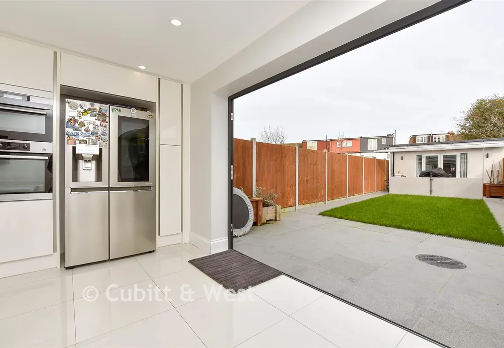 Kitchen/Breakfast Room - Meopham Road, Mitcham, Surrey - Wards of Kent