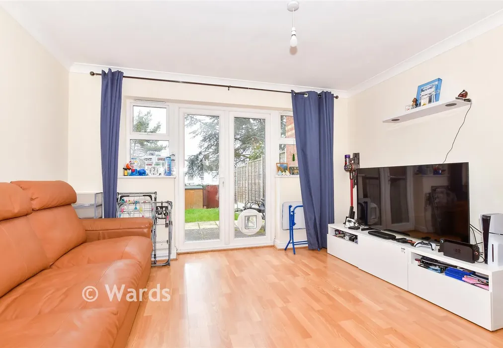 Lounge - Stagshaw Close, Maidstone, Kent - Wards of Kent