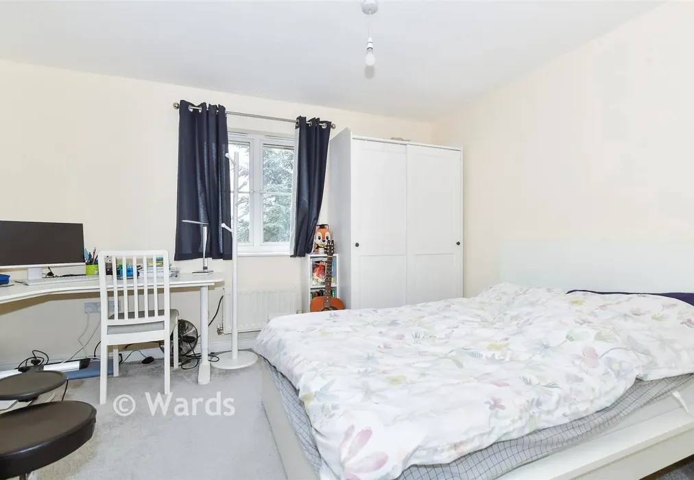 Bedroom 1 - Stagshaw Close, Maidstone, Kent - Wards of Kent