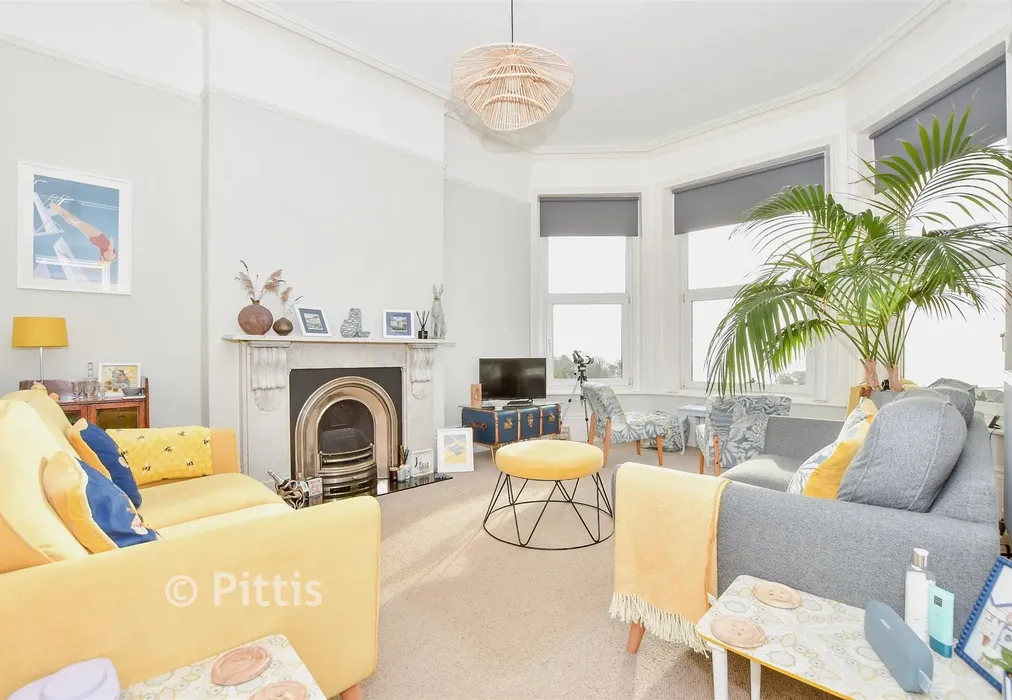 Lounge - St. Boniface Road, Ventnor, Isle of Wight - Wards of Kent
