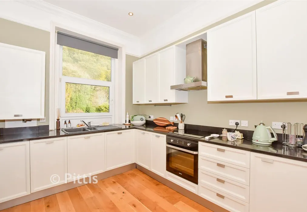 Kitchen/Diner - St. Boniface Road, Ventnor, Isle of Wight - Wards of Kent