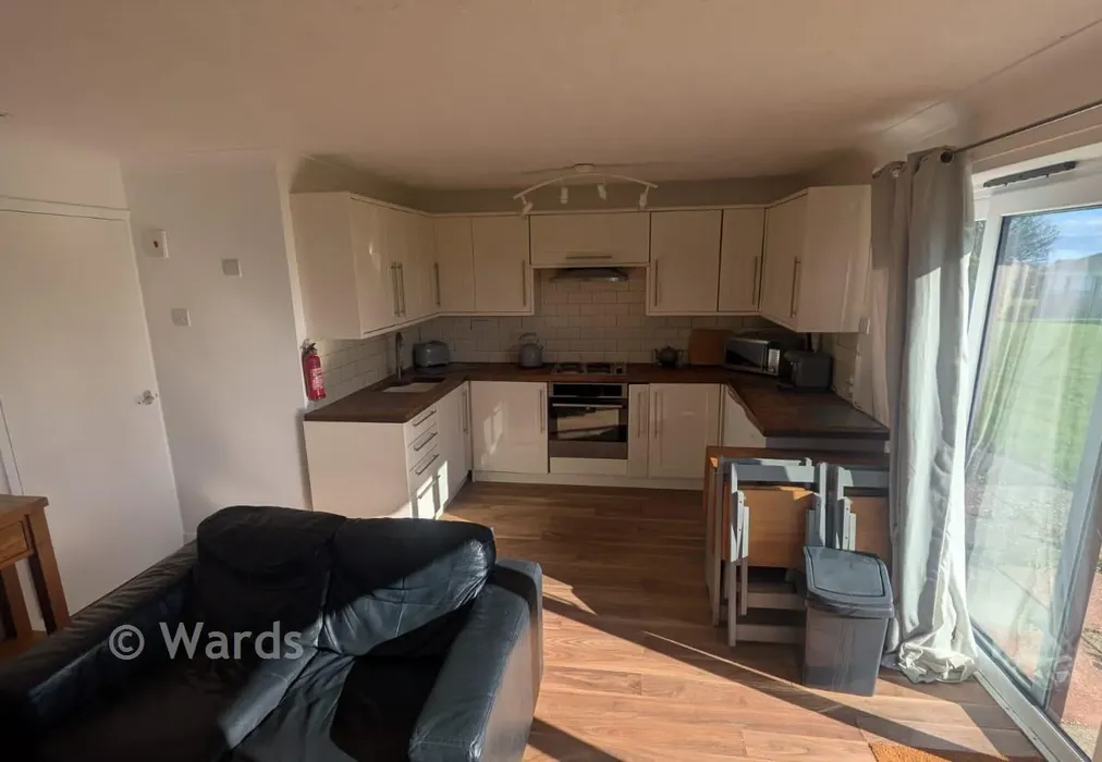 Kitchen - Reach Road, St. Margarets-At-Cliffe, Dover, Kent - Wards of Kent