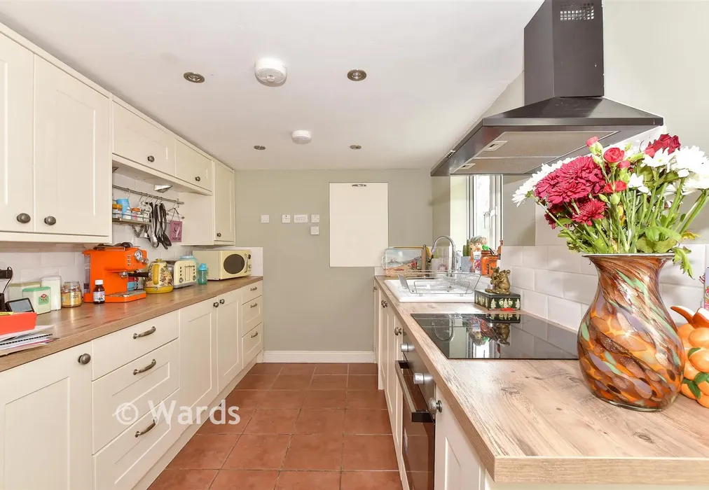 Kitchen - Bank Street, Herne Bay, Kent - Wards of Kent