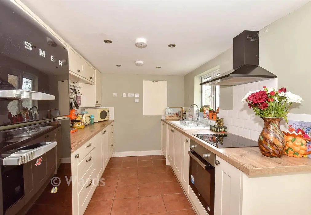 Kitchen - Bank Street, Herne Bay, Kent - Wards of Kent