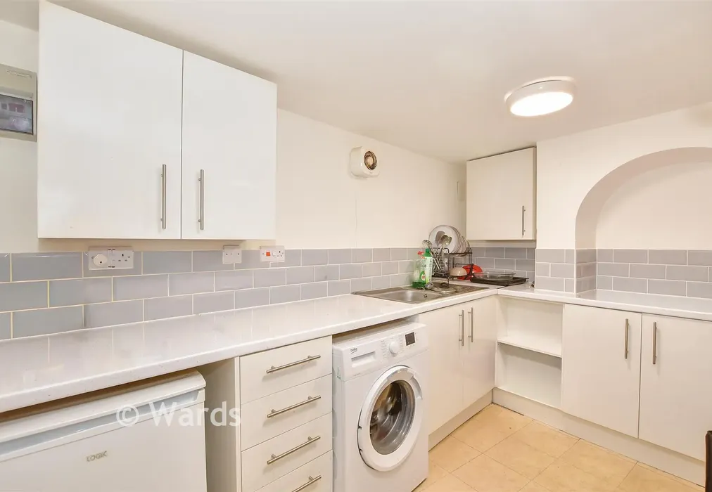 Kitchen - Ashford Road, Maidstone, Kent - Wards of Kent
