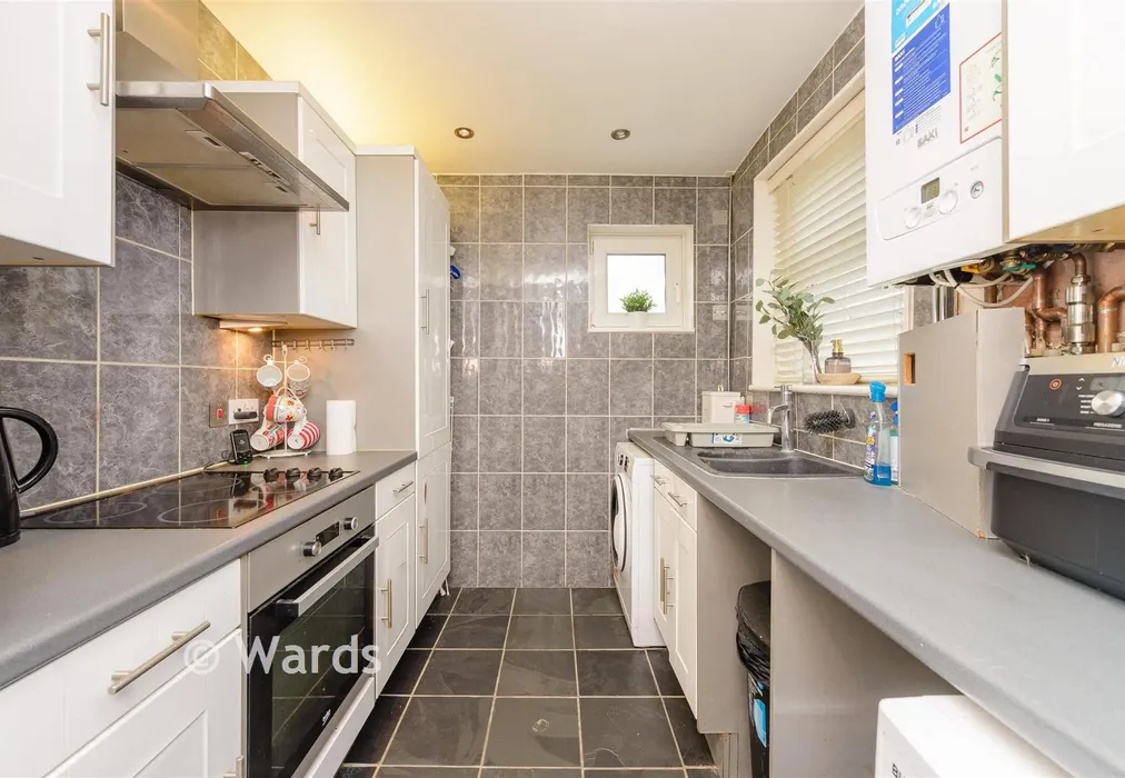 Kitchen - Gordon Road, Chatham, Kent - Wards of Kent