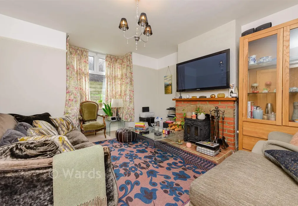 Lounge - Clarence Road, Chatham, Kent - Wards of Kent