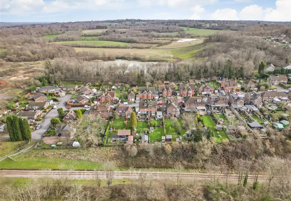 Drone View - Hamsey Road, Sharpthorne, East Grinstead, West Sussex - Wards of Kent