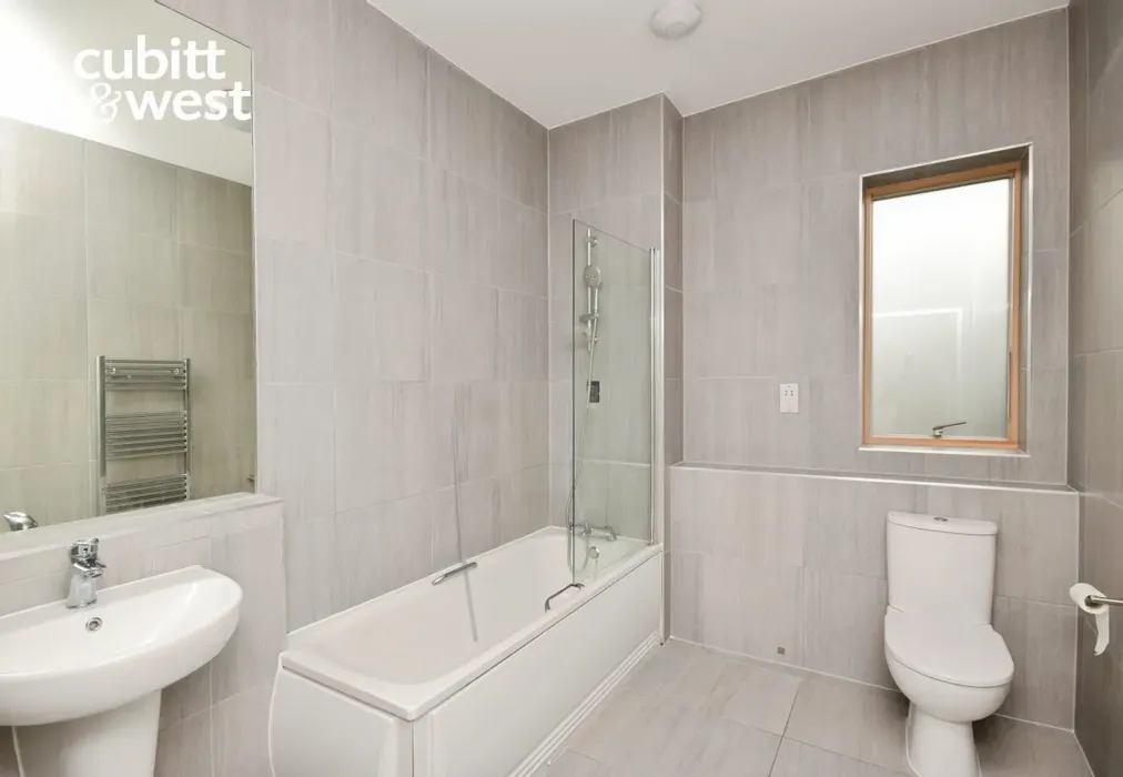 2605de7b-DSC_5608 - Backstage Walk Wallington SM6 - Wards of Kent