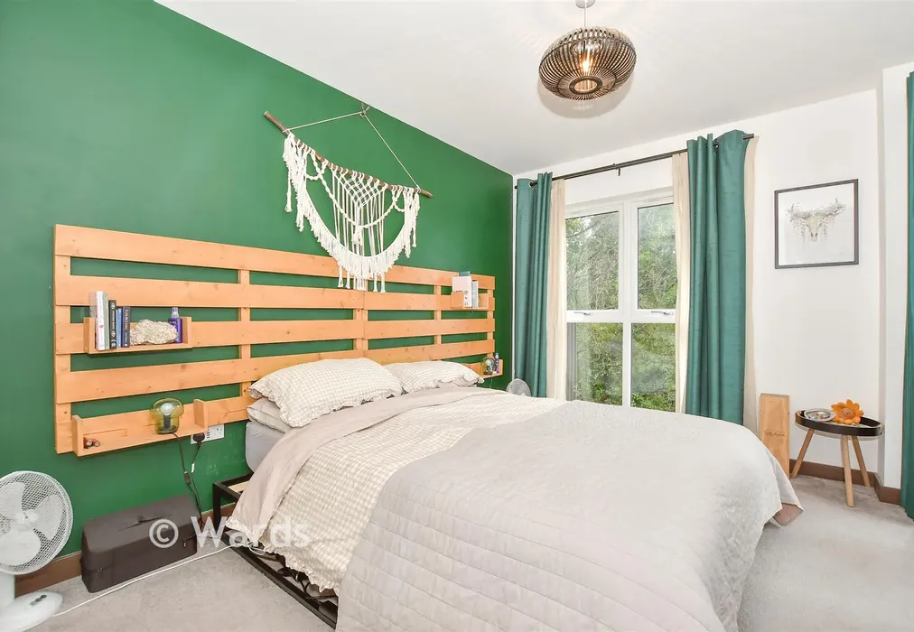 Bedroom 1 - Rosalind Drive, Maidstone, Kent - Wards of Kent