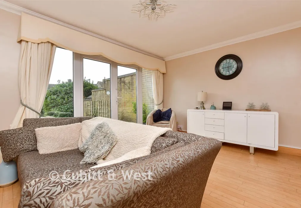 Lounge/Dining Room - Harkness Close, Epsom, Surrey - Wards of Kent