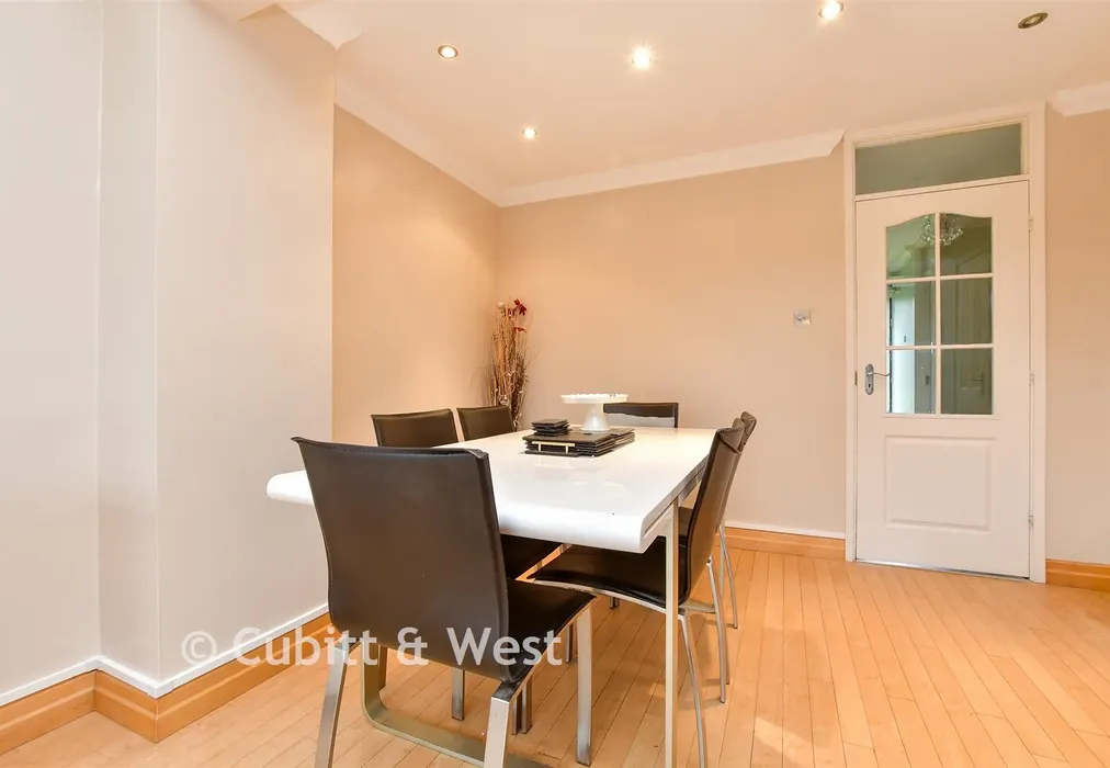 Lounge/Dining Room - Harkness Close, Epsom, Surrey - Wards of Kent