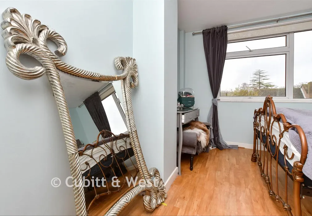 Internal Lifestyle Photograph - Harkness Close, Epsom, Surrey - Wards of Kent