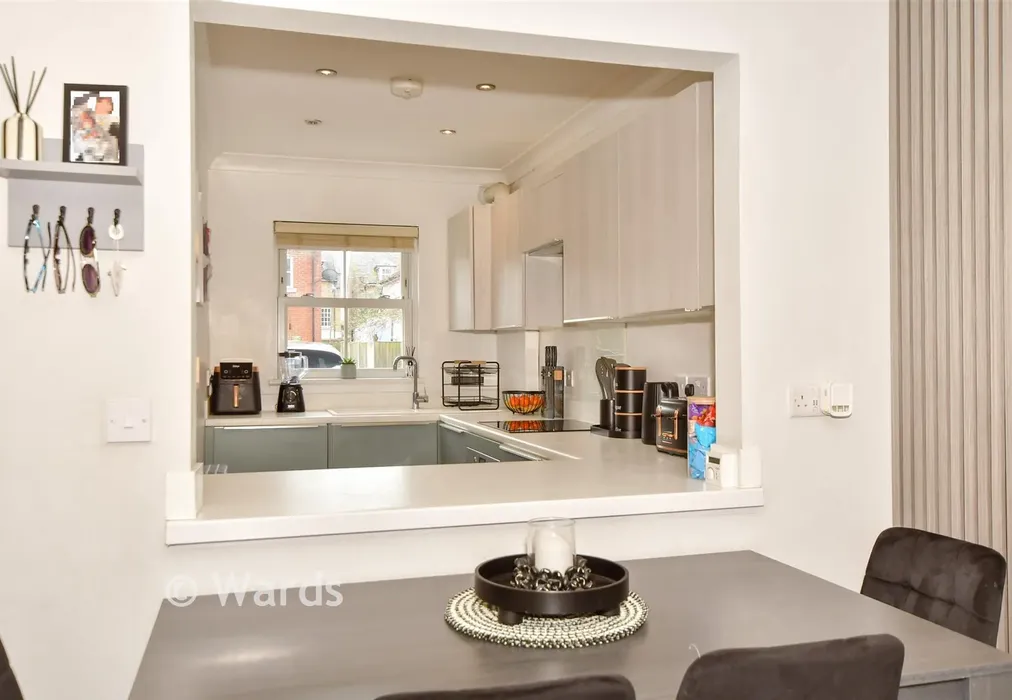 Internal Lifestyle Photograph - Gladstone Road, Walmer, Deal, Kent - Wards of Kent