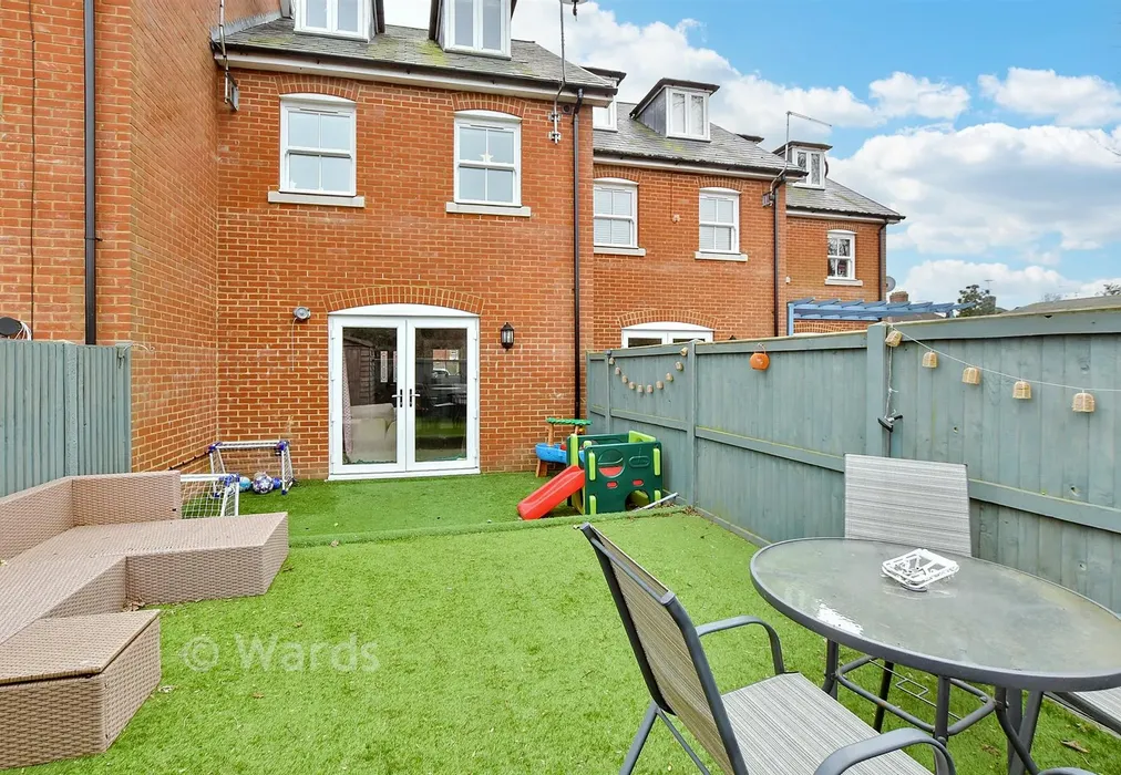 Rear Garden - Gladstone Road, Walmer, Deal, Kent - Wards of Kent