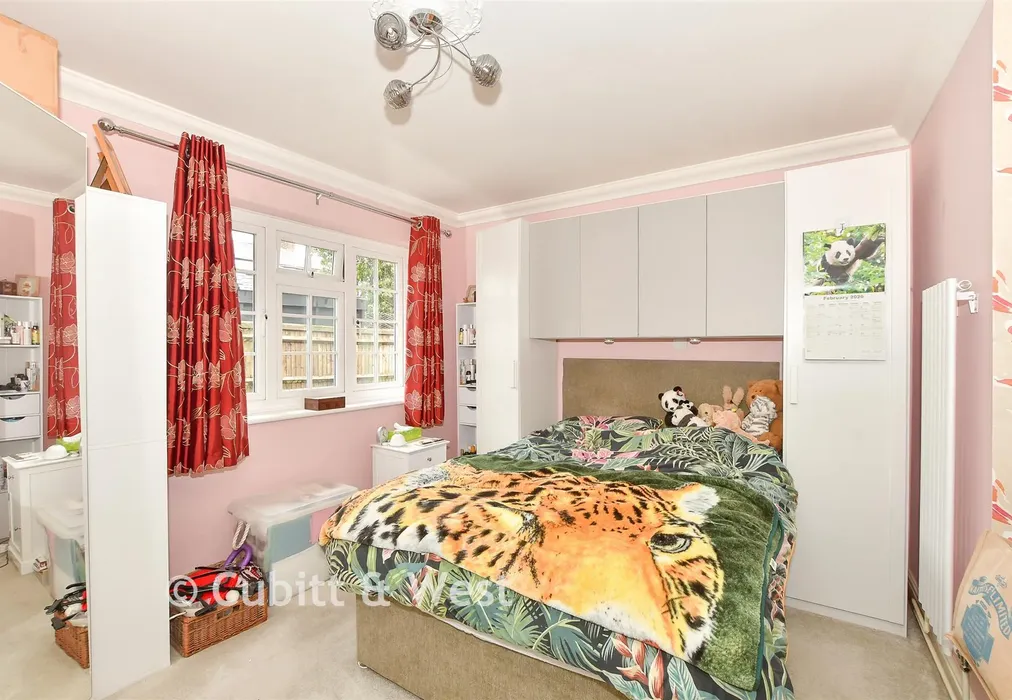 Bedroom 2 - Ringles Cross, Uckfield, East Sussex - Wards of Kent