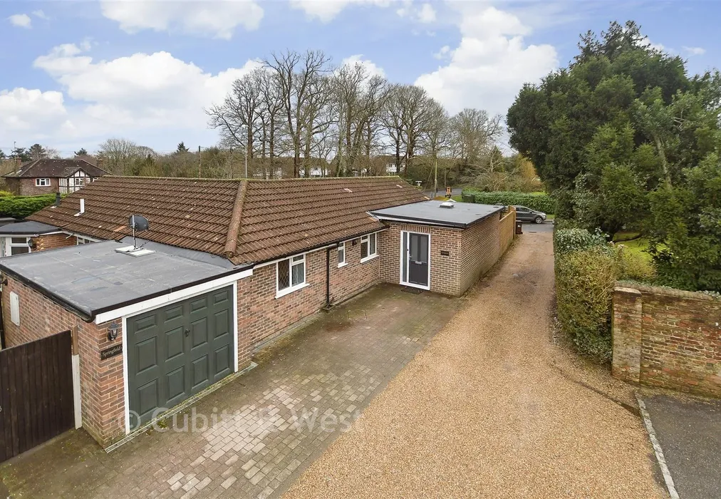 Front - Ringles Cross, Uckfield, East Sussex - Wards of Kent