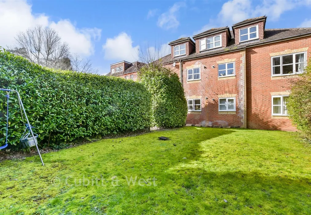 Rear Elevation - Hollycroft Close, South Croydon, Surrey - Wards of Kent