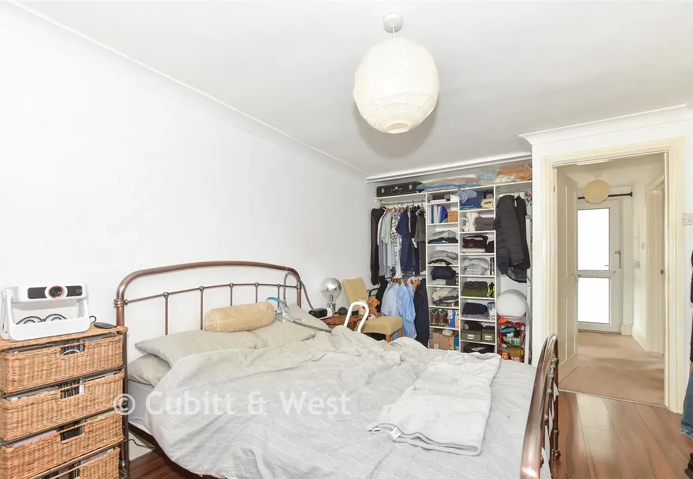 Bedroom - Tilgate Way, Crawley, West Sussex - Wards of Kent
