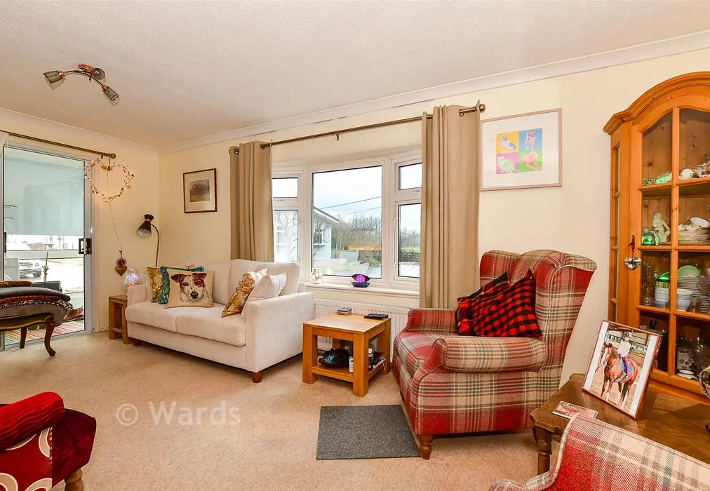 Lounge - Shenley Park, Shenley Corner, Ashford, Kent - Wards of Kent