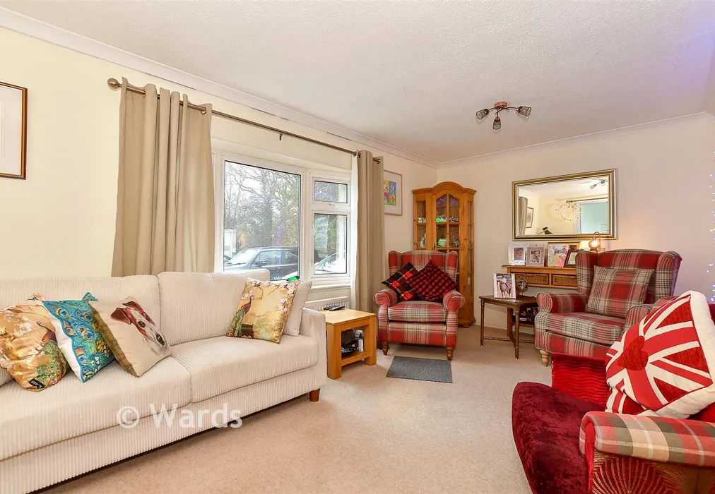 Lounge - Shenley Park, Shenley Corner, Ashford, Kent - Wards of Kent