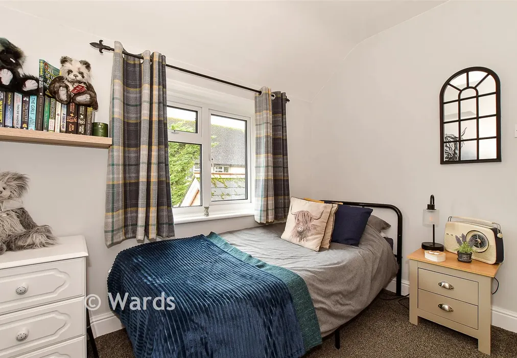 Bedroom 3 - Ulcombe Road, Headcorn, Ashford, Kent - Wards of Kent