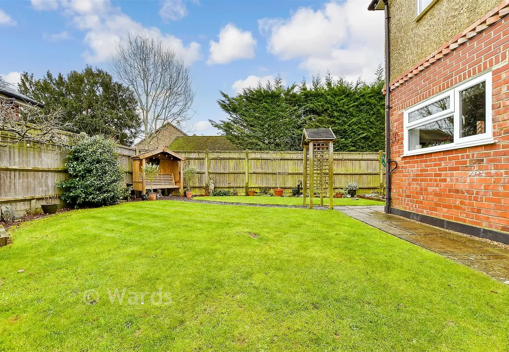 Rear Garden - Ulcombe Road, Headcorn, Ashford, Kent - Wards of Kent