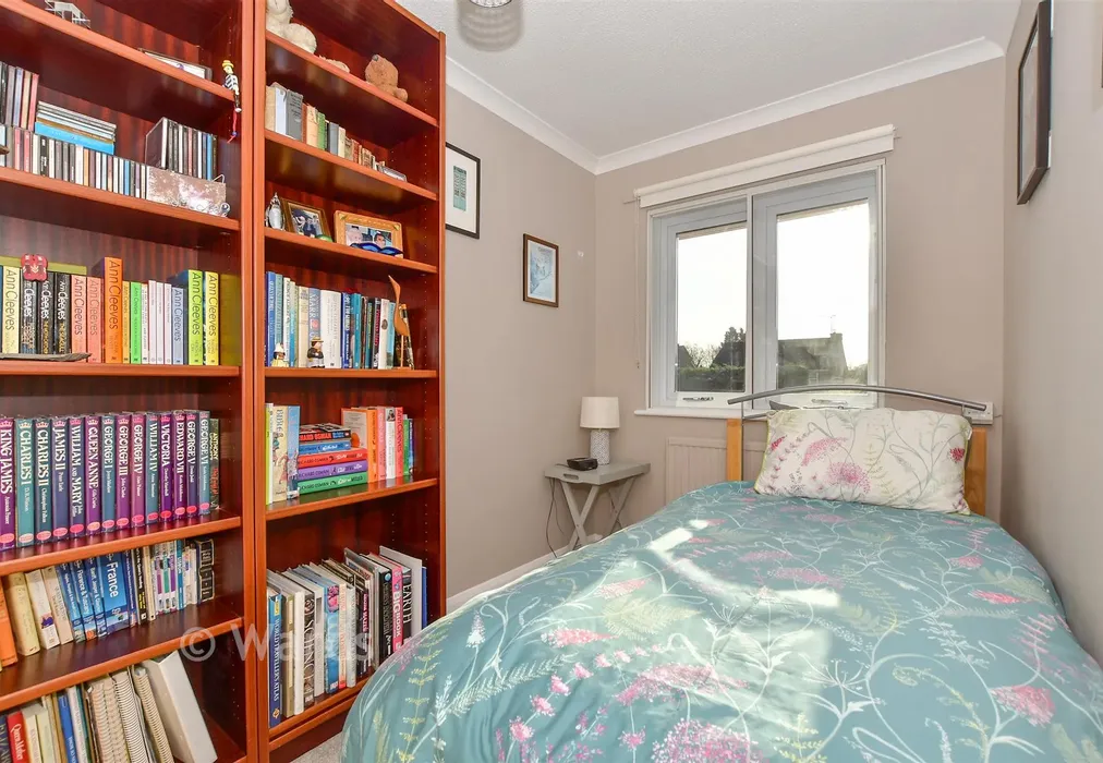 Bedroom 4 - Hornbeam Close, Paddock Wood, Tonbridge, Kent - Wards of Kent