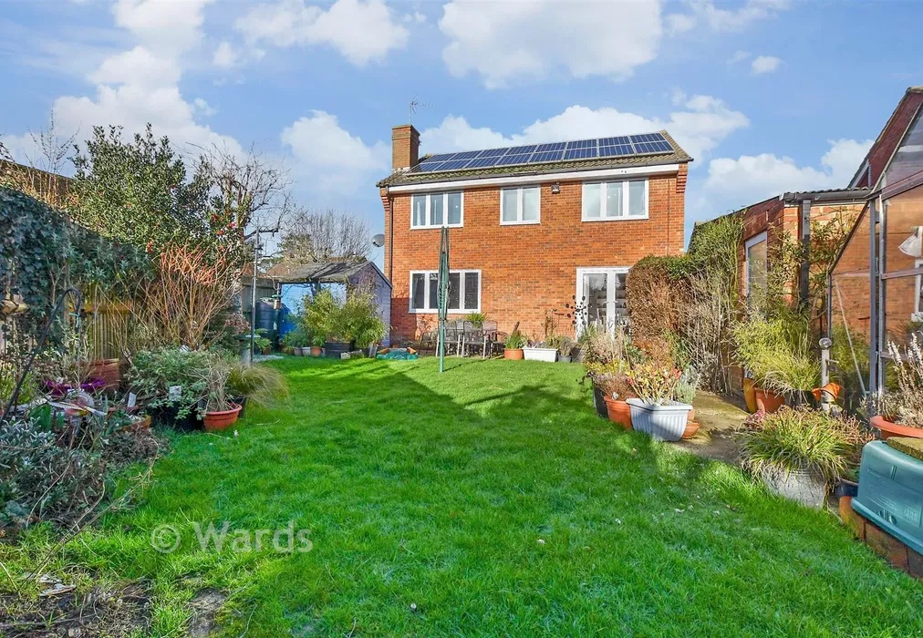 Rear Garden - Hornbeam Close, Paddock Wood, Tonbridge, Kent - Wards of Kent