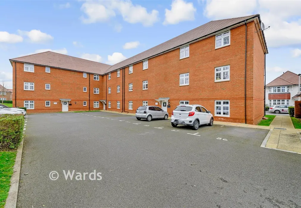 Parking - Bramling Way, Rainham, Gillingham, Kent - Wards of Kent